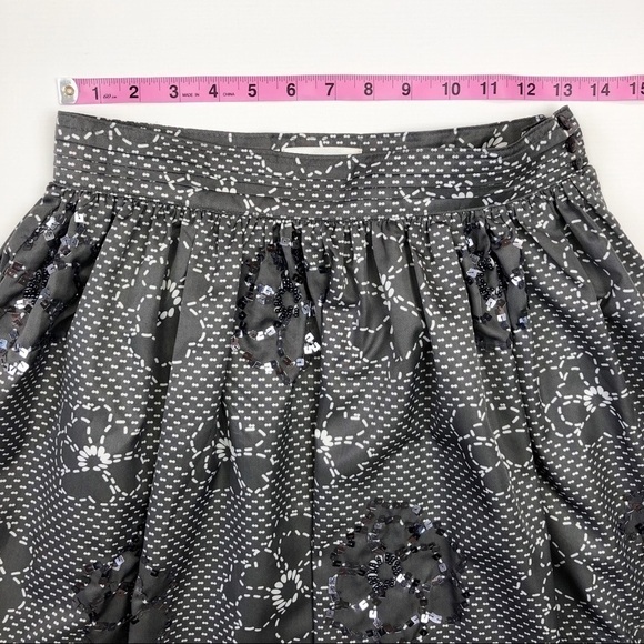 Metallic gray sequin floral fit and flare skirt - Picture 6 of 8
